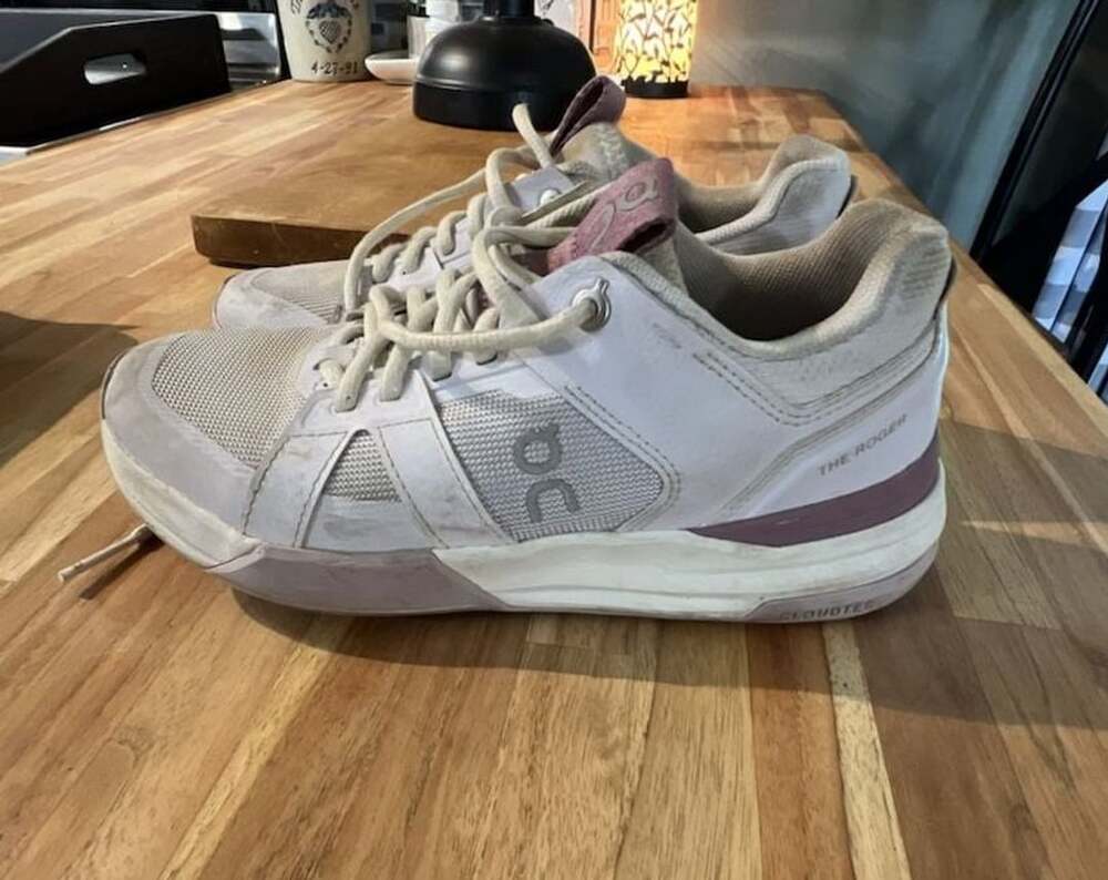 On The Roger Clubhouse Pro Sneakers White Lavender